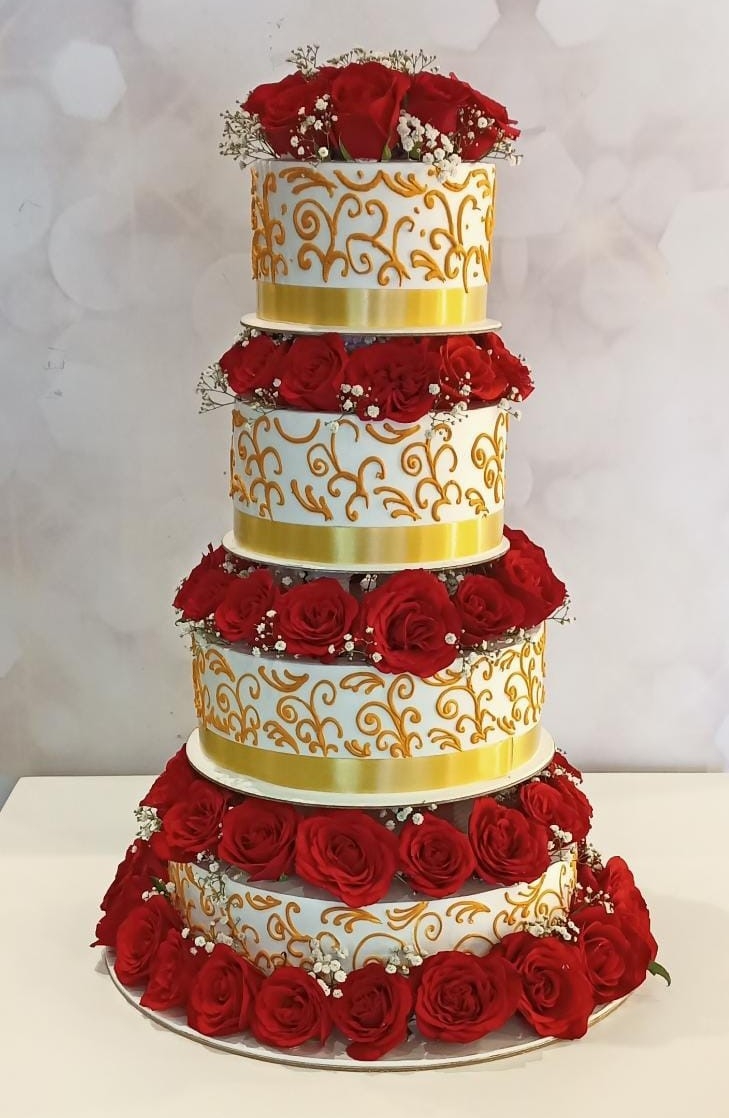 Do I need a wedding cake? — Emma Page | Luxury Floral Cakes | Bespoke  Wedding and Celebration Cakes | London, Kent, Surrey, Sussex