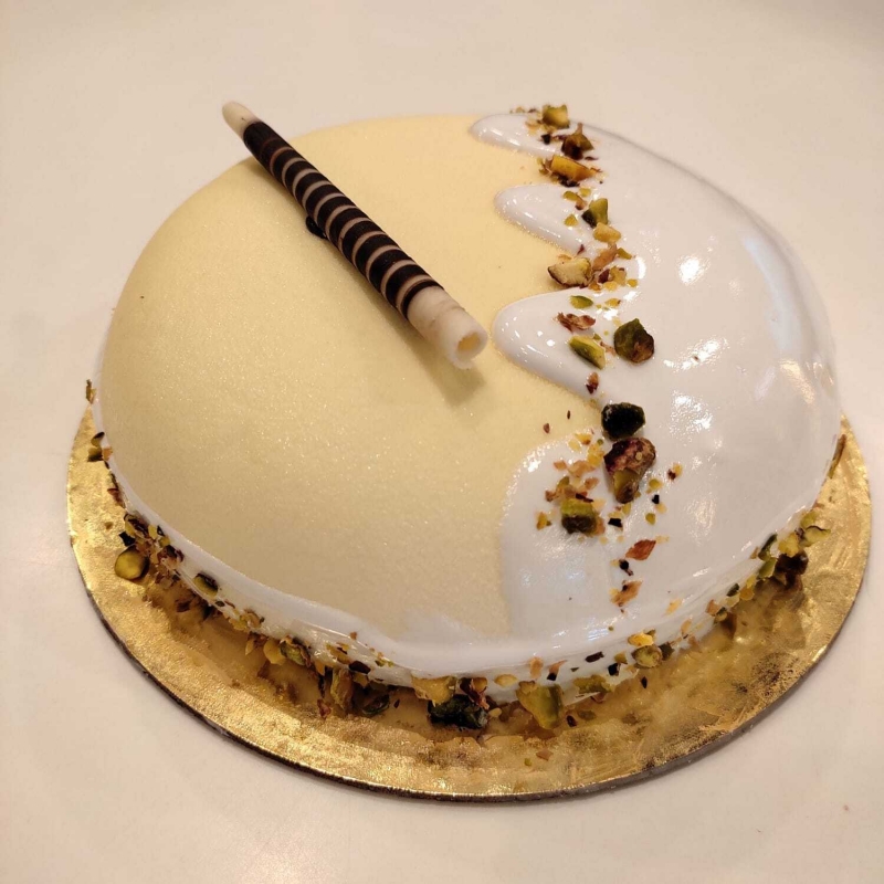 Delicious Pista Kulfi Cake - Tasty Treat Cakes